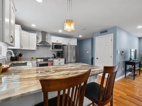 129 Birchview Crescent, New Glasgow, NS - Indoor Photo Showing Kitchen With Double Sink With Upgraded Kitchen