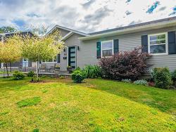 129 Birchview Crescent  New Glasgow, NS B2H 5T6