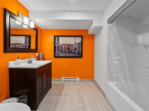 129 Birchview Crescent, New Glasgow, NS - Indoor Photo Showing Bathroom