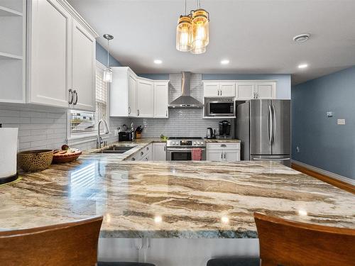 129 Birchview Crescent, New Glasgow, NS - Indoor Photo Showing Kitchen With Double Sink With Upgraded Kitchen