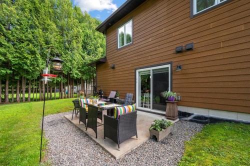 Terrasse - 1086  - 1088 Rue Des Carouges, Mont-Tremblant, QC - Outdoor With Exterior