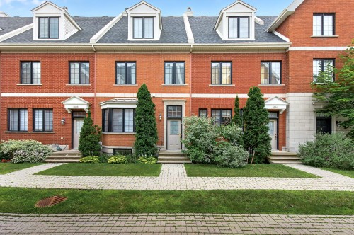 2686 Av. Ernest-Hemingway  Montréal (Saint-Laurent), QC H4R 3E7