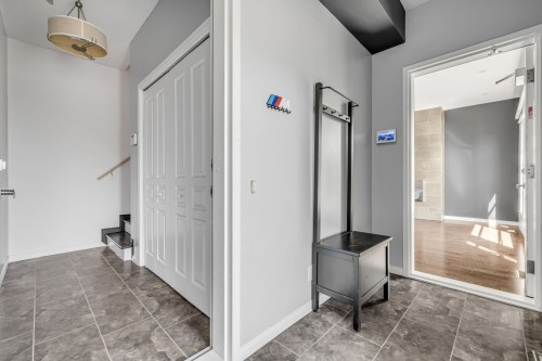 Mud Room - 78  - 80 Rue Du Villonet, Québec (Beauport), QC 
