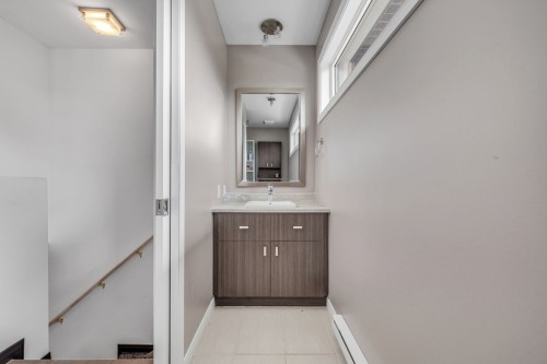 Powder room - 78  - 80 Rue Du Villonet, Québec (Beauport), QC 