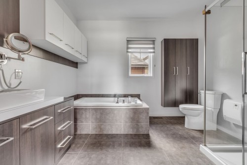 Master Bathroom - 78  - 80 Rue Du Villonet, Québec (Beauport), QC 
