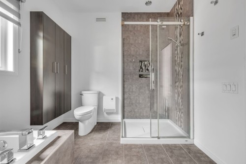 Master Bathroom - 78  - 80 Rue Du Villonet, Québec (Beauport), QC 