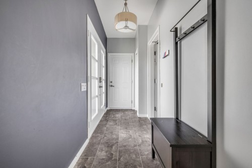 Mud Room - 78  - 80 Rue Du Villonet, Québec (Beauport), QC 