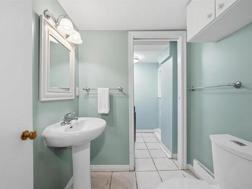 5 Wilson Boulevard, Wedgewood, NS - Indoor Photo Showing Bathroom