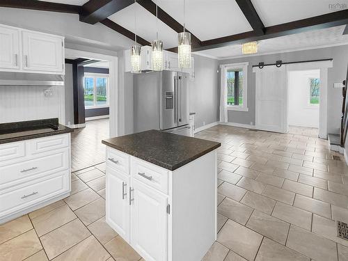 284 North Provost Street, New Glasgow, NS - Indoor Photo Showing Kitchen