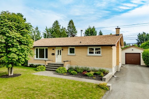 2240 Rue des Cascades  Sherbrooke (Les Nations), QC J1J 1R7