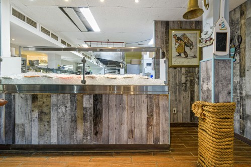 Restaurant - 160 Rue Ste-Anne, Sainte-Anne-De-Bellevue, QC - Indoor