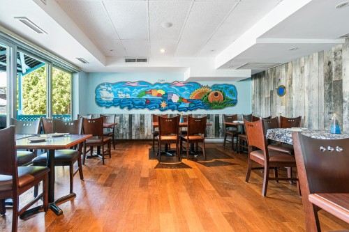 Restaurant - 160 Rue Ste-Anne, Sainte-Anne-De-Bellevue, QC - Indoor Photo Showing Dining Room