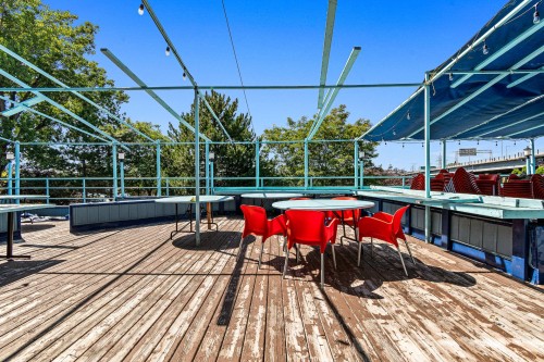 Restaurant - 160 Rue Ste-Anne, Sainte-Anne-De-Bellevue, QC - Outdoor With Deck Patio Veranda