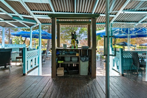 Restaurant - 160 Rue Ste-Anne, Sainte-Anne-De-Bellevue, QC -  With Deck Patio Veranda