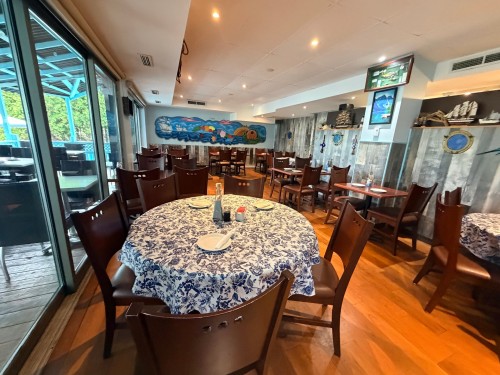 Restaurant - 160 Rue Ste-Anne, Sainte-Anne-De-Bellevue, QC - Indoor Photo Showing Dining Room