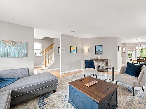 10 Tutor Court, Dartmouth, NS - Indoor Photo Showing Living Room