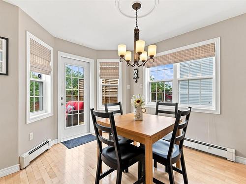 10 Tutor Court, Dartmouth, NS - Indoor Photo Showing Dining Room