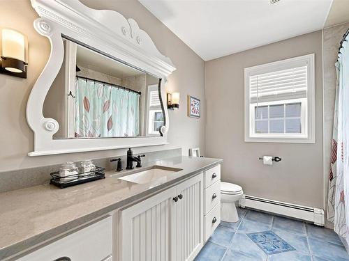 10 Tutor Court, Dartmouth, NS - Indoor Photo Showing Bathroom