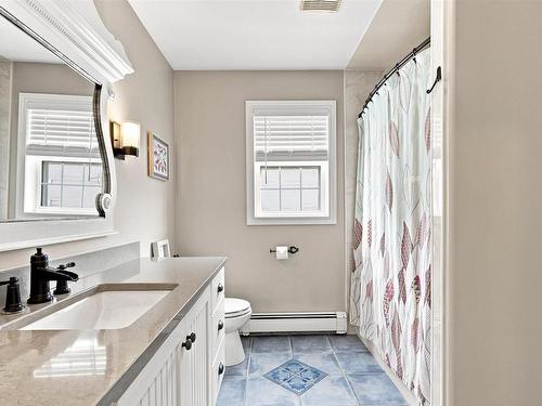 10 Tutor Court, Dartmouth, NS - Indoor Photo Showing Bathroom