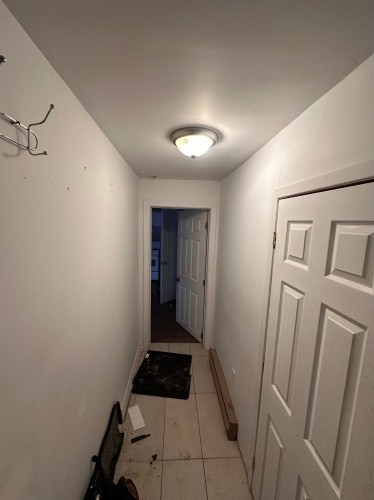 Hall d'entrée/Vestibule - A-5947 Rue Landry, Montréal (Mercier/Hochelaga-Maisonneuve), QC - Indoor Photo Showing Other Room