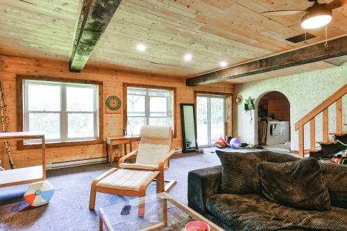 Family Room - 1934 Ch. Du Lac-Des-Trois-Frères, Saint-Adolphe-D'Howard, QC - Indoor