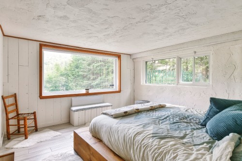 Master Bedroom - 1934 Ch. Du Lac-Des-Trois-Frères, Saint-Adolphe-D'Howard, QC - Indoor Photo Showing Bedroom