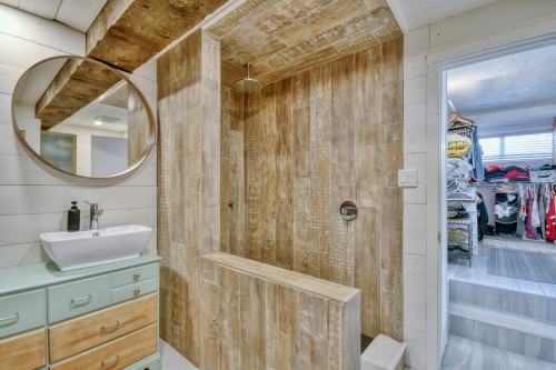 Master Bathroom - 1934 Ch. Du Lac-Des-Trois-Frères, Saint-Adolphe-D'Howard, QC - Indoor Photo Showing Bathroom