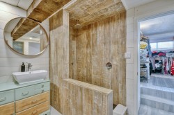 Master Bathroom - 