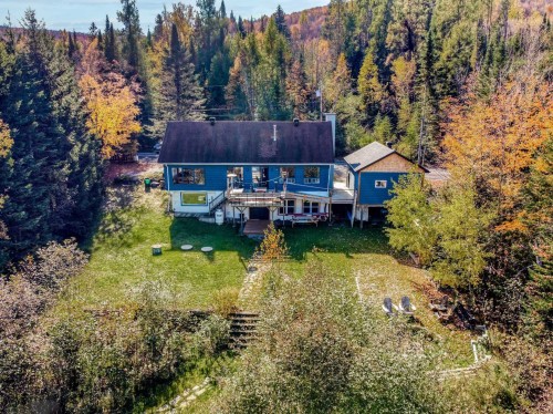 Garage - 1934 Ch. Du Lac-Des-Trois-Frères, Saint-Adolphe-D'Howard, QC - Outdoor