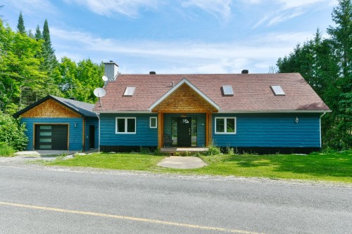 Front of Structure - 1934 Ch. Du Lac-Des-Trois-Frères, Saint-Adolphe-D'Howard, QC - Outdoor
