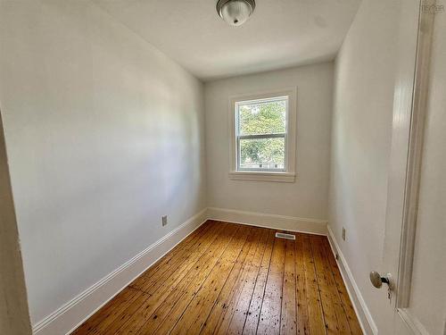 6312 Chebucto Road, Halifax, NS - Indoor Photo Showing Other Room