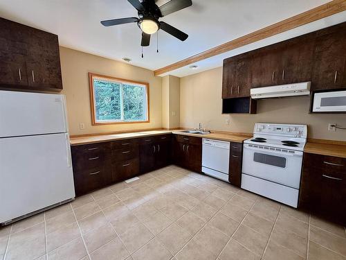 6312 Chebucto Road, Halifax, NS - Indoor Photo Showing Kitchen
