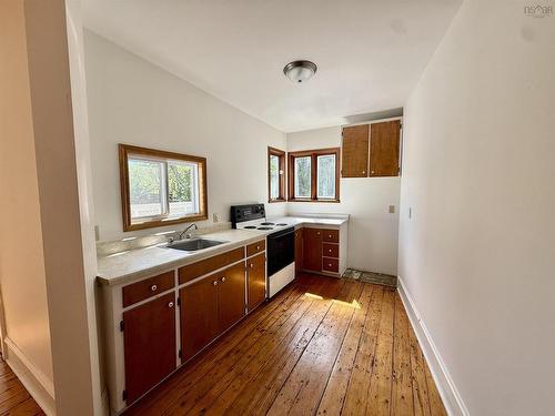 6312 Chebucto Road, Halifax, NS - Indoor Photo Showing Kitchen