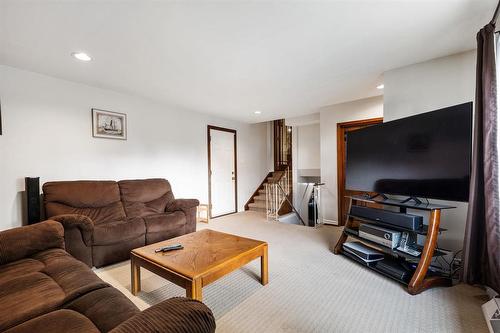 30 Meadowlark Place, Winnipeg, MB 