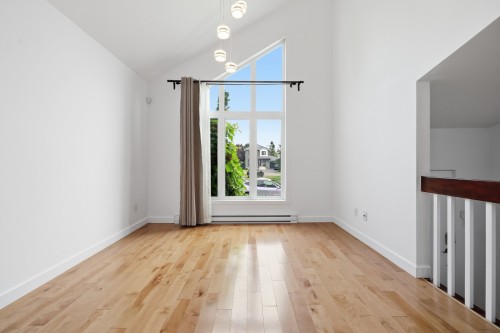Salon - 3665 Rue Perras, Longueuil (Saint-Hubert), QC - Indoor Photo Showing Other Room