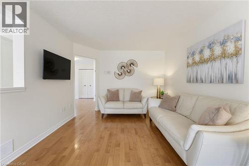 59 Lynch Circle, Guelph, ON - Indoor Photo Showing Living Room