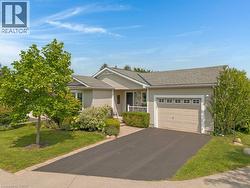 103 DUNADRY Lane  Freelton, ON L0R 1K0