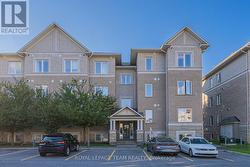 2 - 369 PASEO PRIVATE Ottawa, ON K2G 4N7