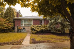 2 Brantwood Drive  Toronto, ON M1H 2G6
