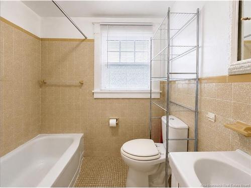 222 York St, Bathurst, NB 