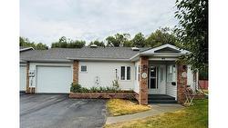 46-2025 KOKANEE Drive  Cranbrook, BC V1C 6J2