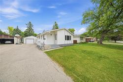 75 Tamworth BAY  Winnipeg, MB R3T 2X4