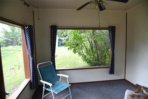 403 Speers Rd, Winnipeg, MB - Indoor Photo Showing Other Room