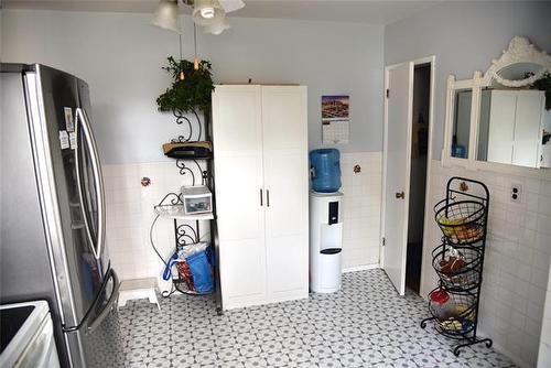 403 Speers Rd, Winnipeg, MB - Indoor