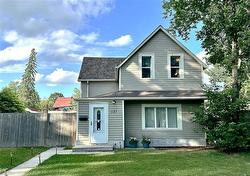127 Lansdowne AVE  Winnipeg, MB R2W 0G2
