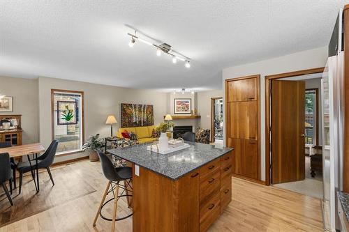 6 Mayfield Cr, Winnipeg, MB - Indoor
