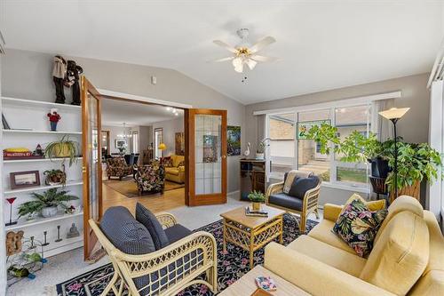 6 Mayfield Cr, Winnipeg, MB - Indoor