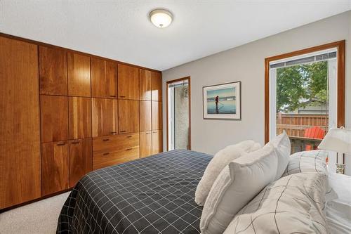 6 Mayfield Cr, Winnipeg, MB - Indoor Photo Showing Bedroom