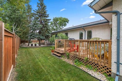 6 Mayfield Cr, Winnipeg, MB - Outdoor With Deck Patio Veranda