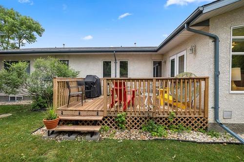 6 Mayfield Cr, Winnipeg, MB - Outdoor With Deck Patio Veranda